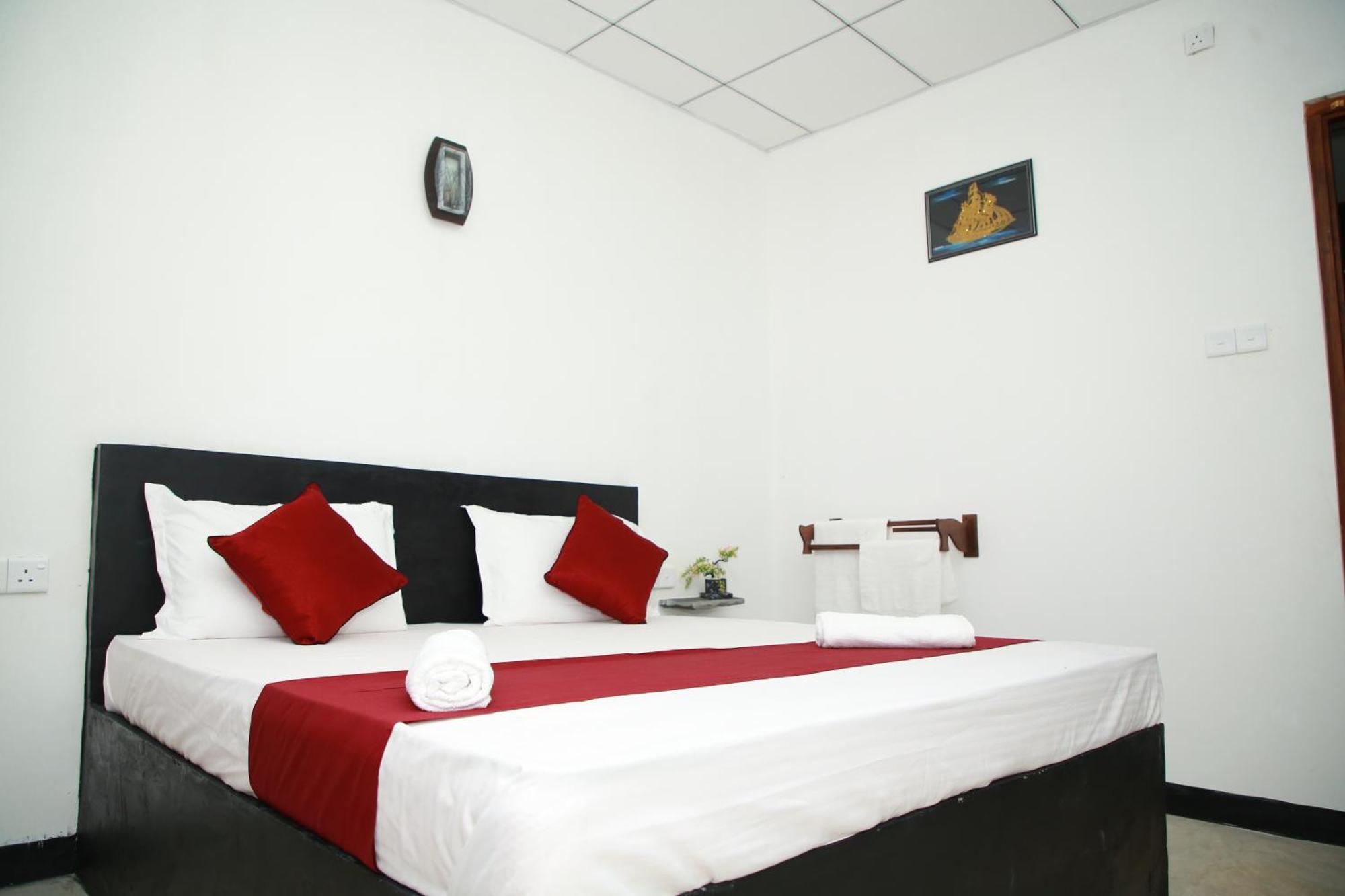 Samee Dream Guest Hotell Midigama East Eksteriør bilde