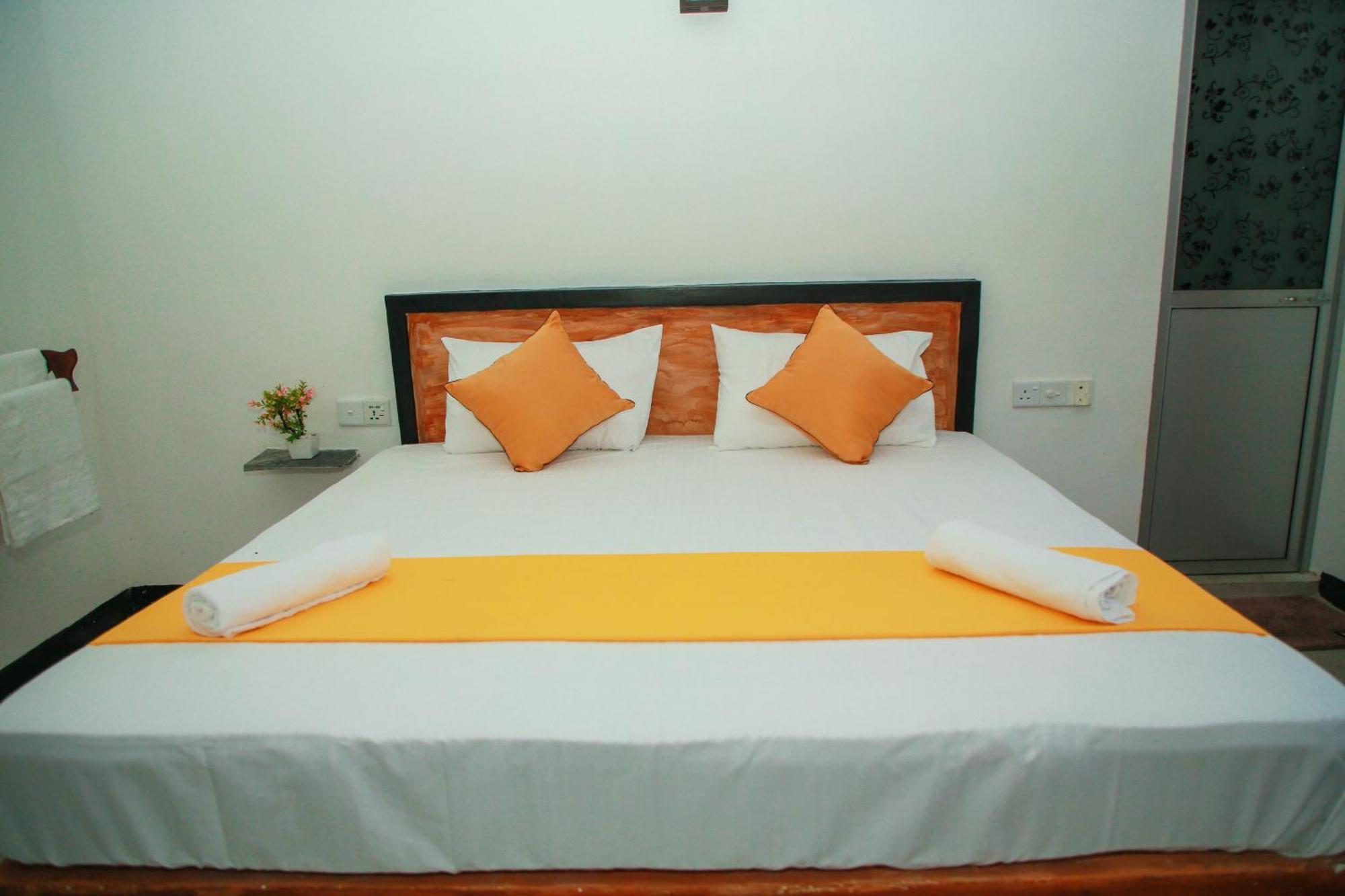 Samee Dream Guest Hotell Midigama East Eksteriør bilde